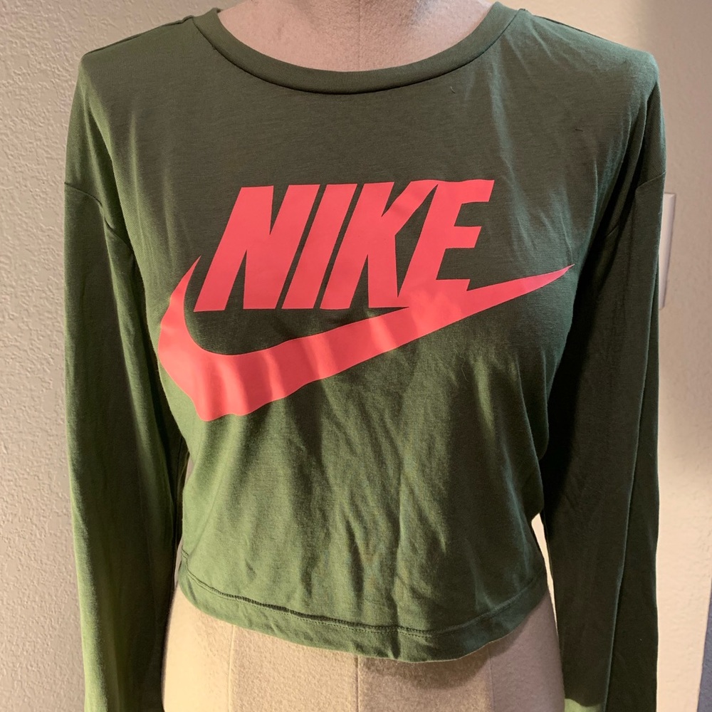 Womens Nike Top